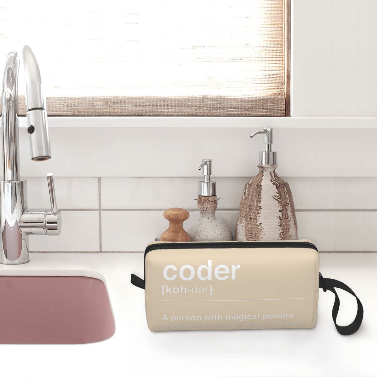 Coder Definition Makeup Bag Co - огляд і ціна Beauty Makeup Definition