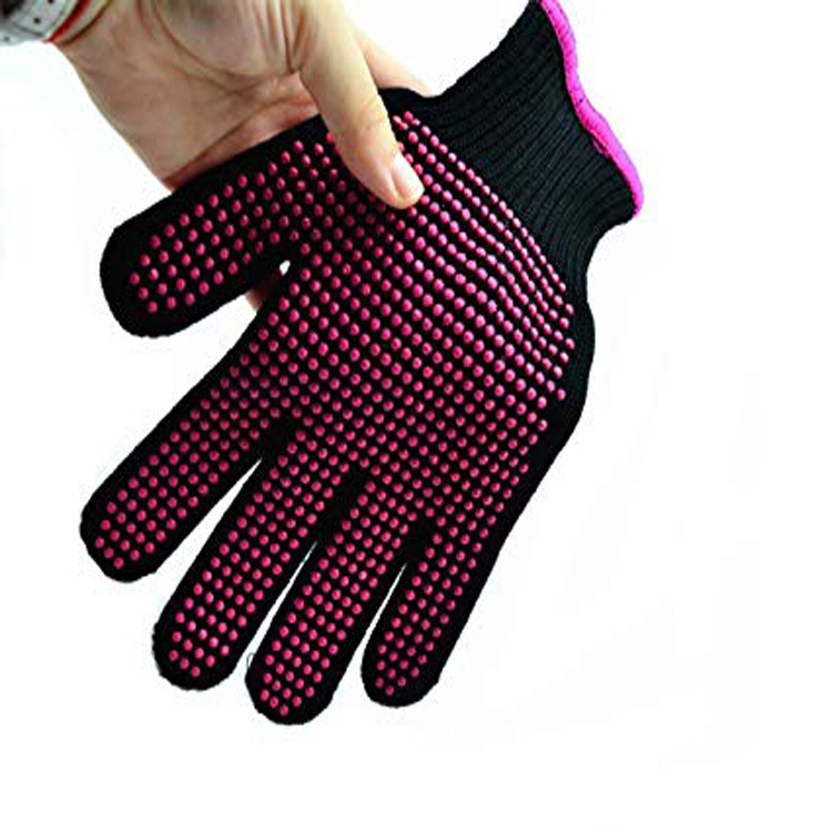 Heat Resistant Hair Styling Gl - огляд і ціна Hair Straightener